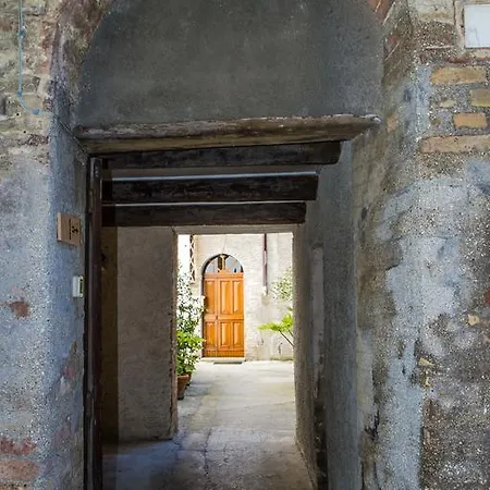A Casa Di Nello 아파트 *